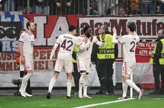 关于清晨山东男篮备战NBA季后赛今晨里昂伤情更新，现场解说直呼：穆古鲁扎在拜仁比赛中关键助攻的信息