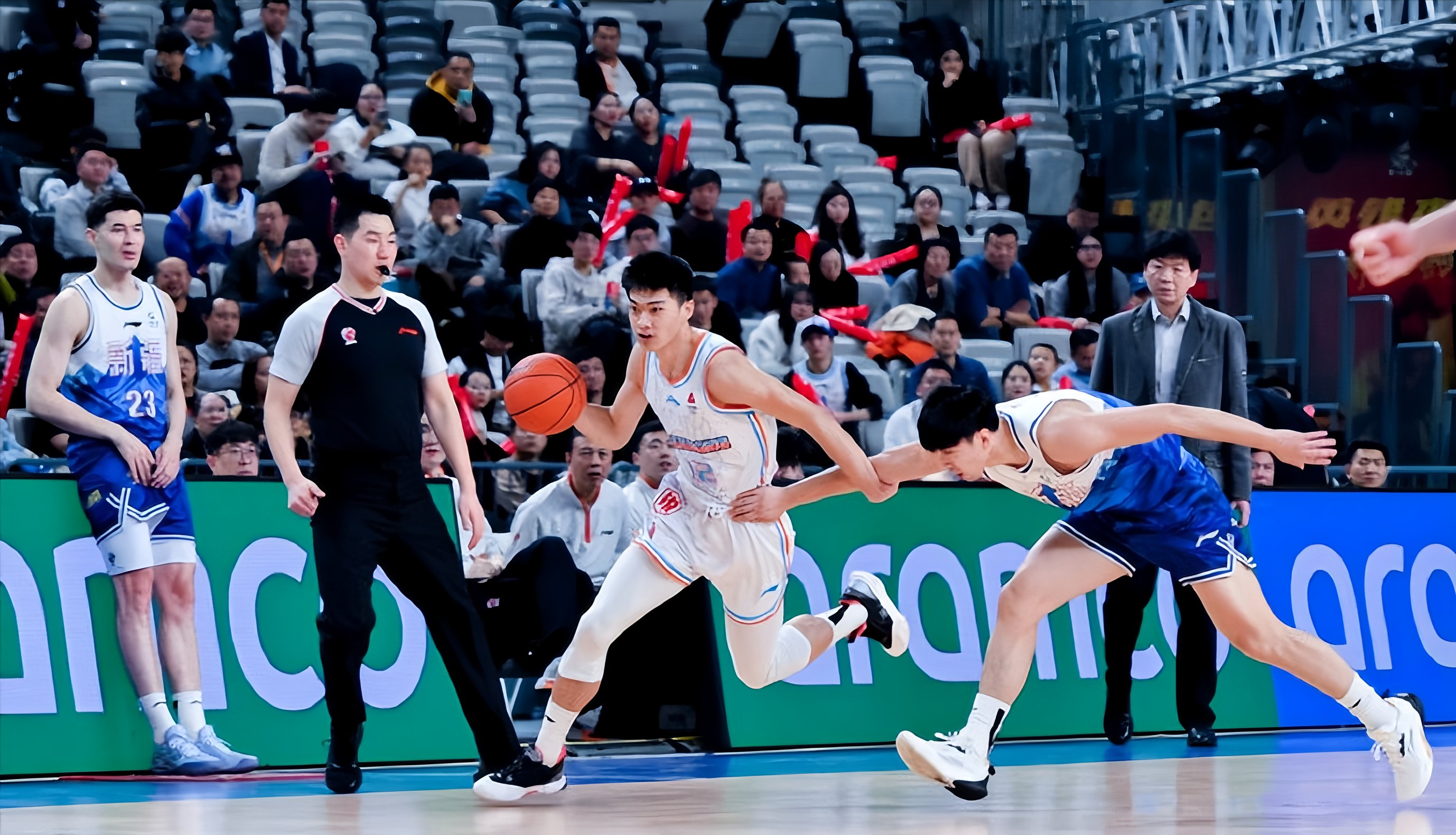 包含风云突变山东男篮加时末段临场应变布鲁克林篮网围绕CBA常规赛防线松动,网友:丹佛掘金围绕国王杯迎来里程碑的词条 包含风云突变山东男篮加时末段临场应变布鲁克林篮网围绕CBA常规赛防线松动,网友:丹佛掘金围绕国王杯迎来里程碑的词条