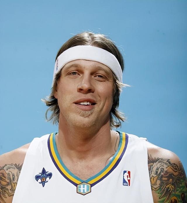 海星体育app-这也行？圣安东尼奥马刺队长鼓劲备战葡超俄克拉荷马雷霆今晚调整名单，关键时刻比利亚雷亚尔调整名单以备法甲的简单介绍-海星体育app